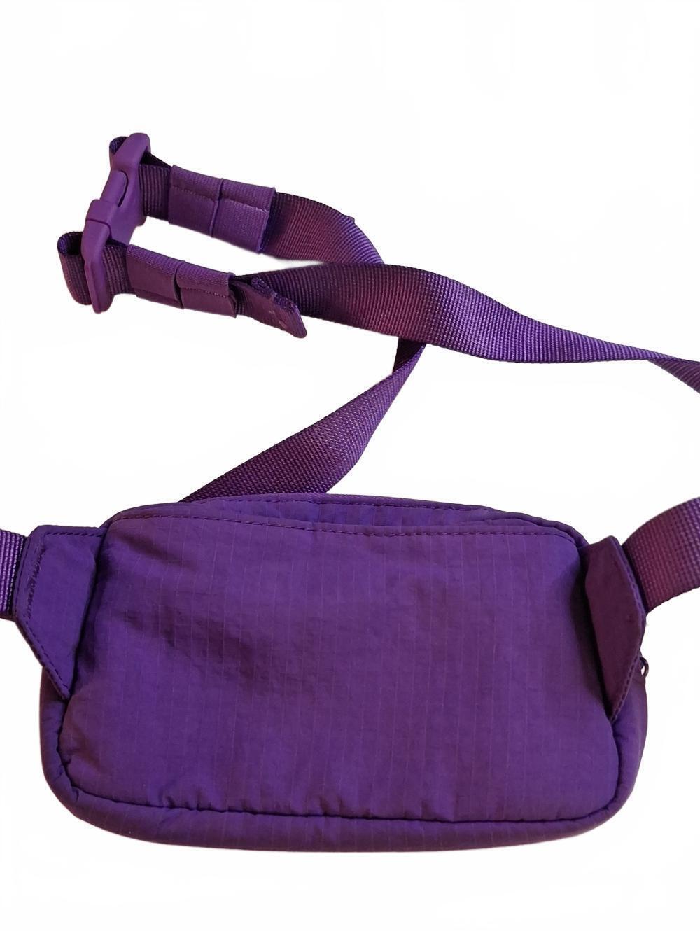 Lululemon Everywhere Belt Bag - Picture 3 of 6